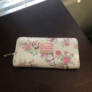 Loungefly X Disney Floral “Marie” Wallet